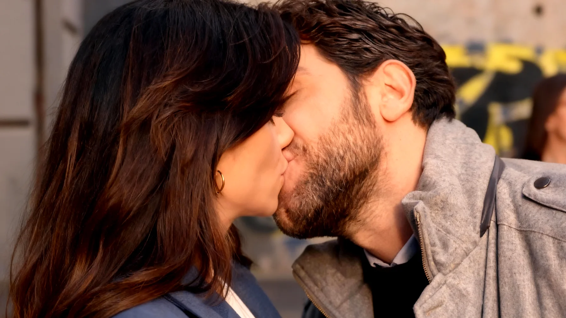 Un posto al sole 2025-12-16T16:38:01.251Z"