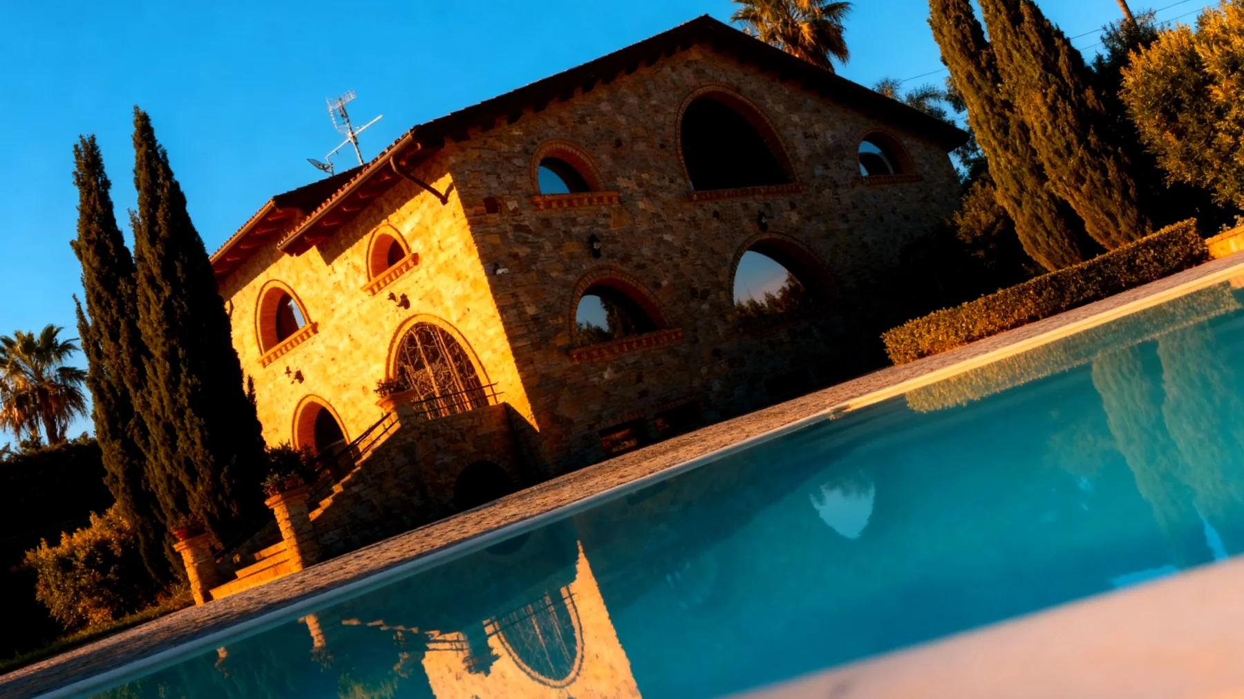 Un posto al sole 2025-12-24T16:32:06.310Z"